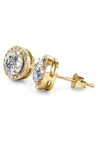 Gouden studoorbellen met een grote ronde heldere edelsteen in het midden, omringd door kleinere edelstenen, met een gladde metalige afwerking.