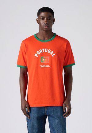 Levi's®, FOOTBALL RINGER - T-shirts print - orange