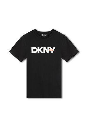 T-shirt en coton noir avec un logo DKNY blanc audacieux et des accents orange. Coupe standard avec un col rond et des manches courtes.
