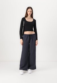BDG Urban Outfitters AMI HEAVY PULL ON TROUSER - Nohavice - navy