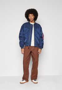 Alpha Industries UNISEX - Bombejakke - ultra navy