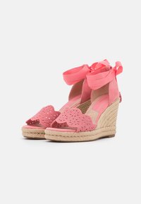 Tamaris Sandály na vysokém podpatku - pink
