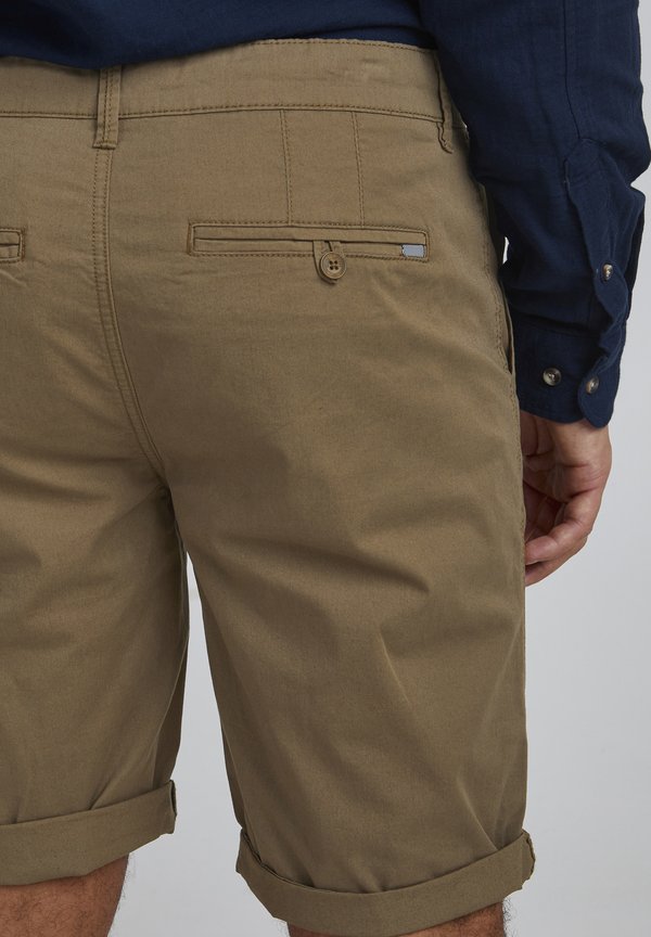 SDJIM REGULAR FIT - Shorts - shitake2