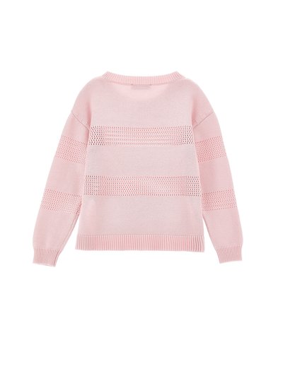 Pull en maille rose clair avec des rayures horizontales en maille ajourée sur le dos et les manches, poignets et ourlet côtelés.