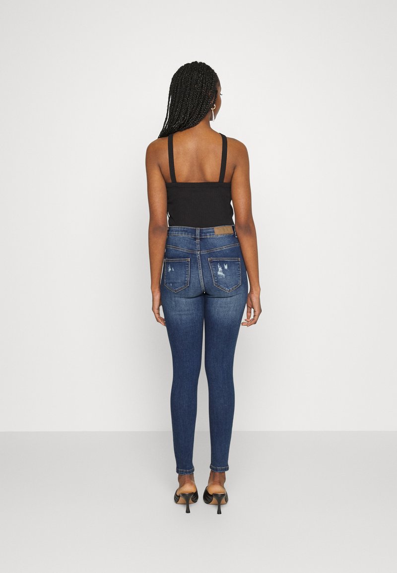 Damen Skinny | Noisy May Petite NMCALLIE DESTROY Jeans Skinny Fit medium blue denim/blue denim - XS71170 Damen Skinny | Noisy May Petite NMCALLIE DESTROY Jeans Skinny Fit medium blue denim/blue denim - XS71170