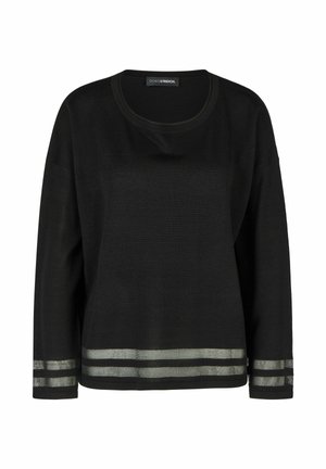 Zwarte longsleeve trui met ronde hals en twee lichtgrijze horizontale strepen nabij de zoom en de mouwuiteinden.