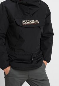 Napapijri Wiatrówka