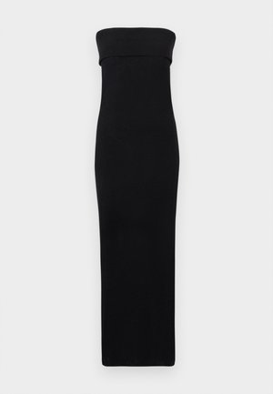 Vestido negro, sin mangas, de largo hasta el suelo con una silueta ajustada. Fabricado en un tejido suave de color sólido, sin patrones visibles ni adornos.