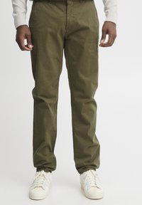 Casual Friday - CFVIGGO - CHINO - Chino - burnt olive Miniatuurafbeelding 1