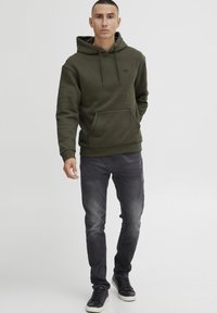 Blend BHKAPUZENPULLOVER - Jersey con capucha - forest night