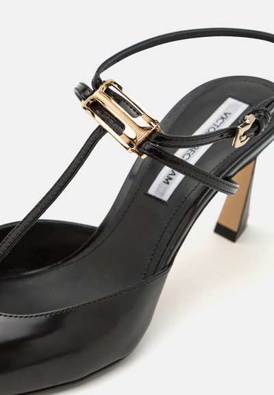 Victoria Beckham Visoke pete - black