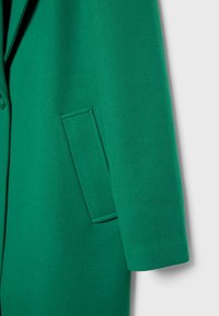 Stradivarius Mantel - green