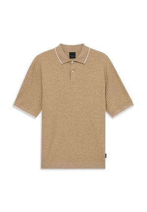 Beige Strick-Polohemd mit kurzen Ärmeln, zwei Knöpfen und weißen Paspelierungen entlang der Kragenränder, auf weißem Hintergrund dargestellt.