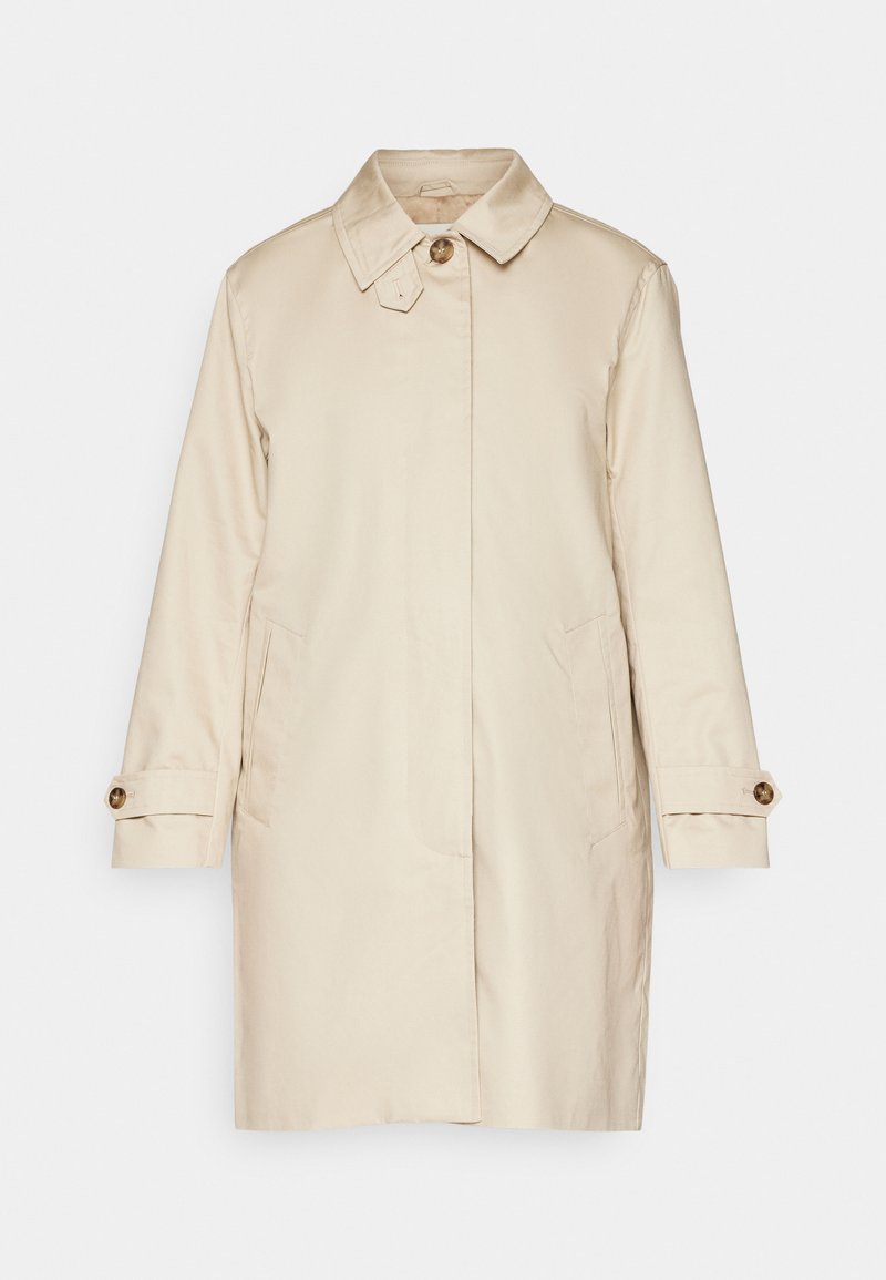 Trench coat de color beige claro con cuello abotonado, mangas largas y bolsillos laterales. Presenta puños enrollados con detalles de botones para un ajuste ajustable.