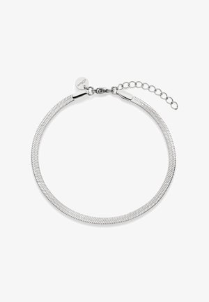 Armband aus silberner Schlangenkette mit Karabinerverschluss und verstellbarem Verlängerungsring, versehen mit einem kleinen runden Markenzeichen.