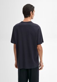 Massimo Dutti SHORT SLEEVE WITH CREW NECK - Jednoduché tričko - dark blue