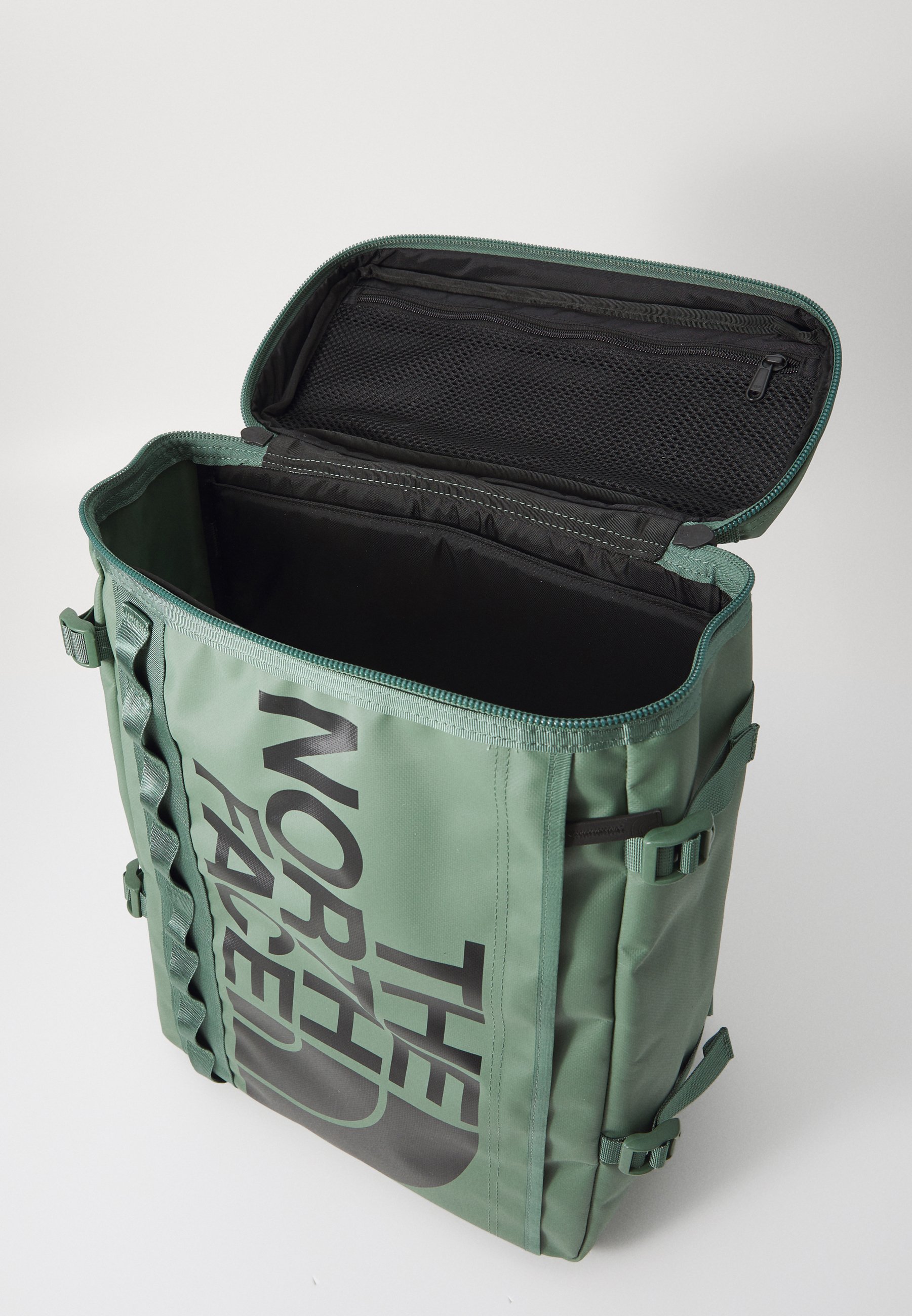 ね*む様 新品THE NORTH FACE FOREST PRINT FUSE The North Face BASE CAMP FUSE BOX UNISEX - Rugzak - duck green