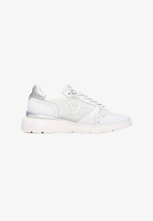 Carmela, ZAPATILLA DE MUJER PLANO - BLANCO - Zapatillas - blanco