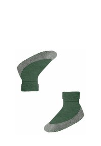Socks verdi e grigi con una parte superiore in maglia testurizzata e una suola in gomma liscia, caratterizzate da un bordo rigato e un design della punta arrotondata a contrasto.