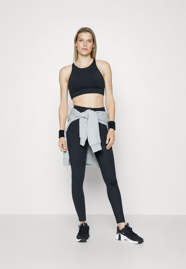 TOPANGA CROSS BACK - Light support sports bra4