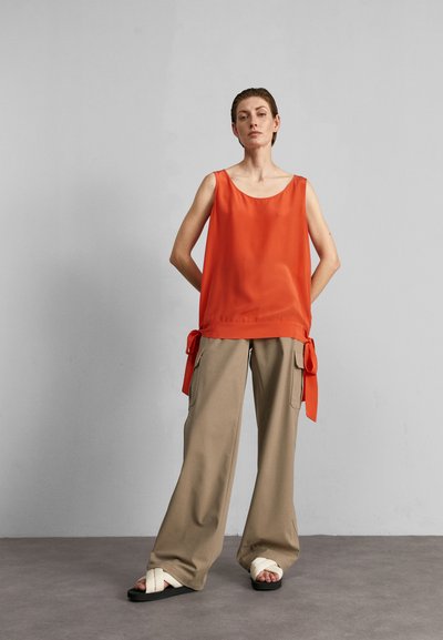 ASPESI Μπλούζα - arancio / orange