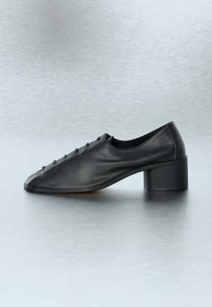 PLEGADA HEELED - Lace-up heels - black