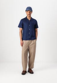 Tommy Hilfiger BLEND SOLID - Shirt - carbon navy