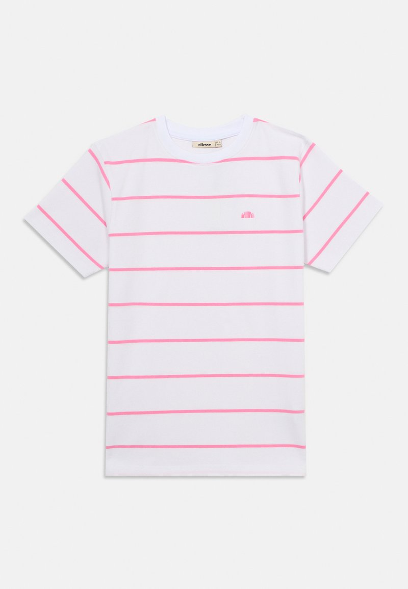 T-shirt blanc à manches courtes avec fines rayures horizontales roses et un petit logo rose en forme de demi-cercle sur le haut gauche de la poitrine.