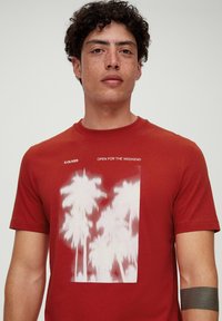 s.Oliver T-shirt print - preiselbeere