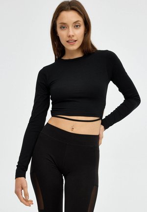 CROP ESPALDA ABIERTA - Camiseta de manga larga - black