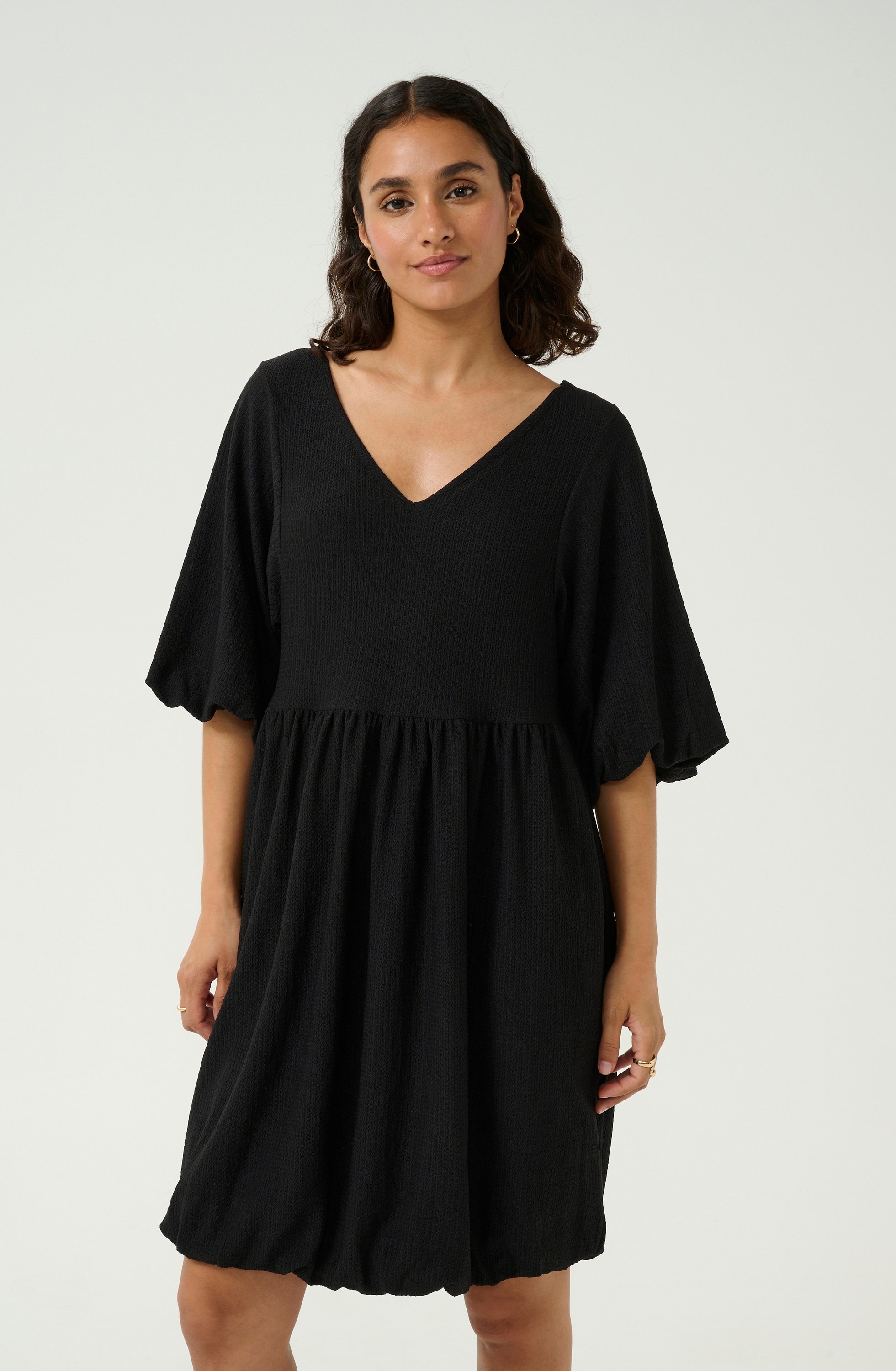 open lace back dress Al Kananiyyah Embroidered Thobe