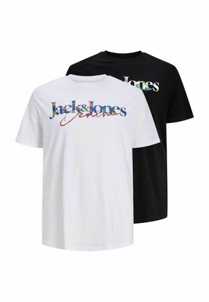 Dve majice kratkih rukava, jedna bijela i jedna crna, svaka s višebojnim logotipom "Jack & Jones Denim" otisnutim preko prsa.