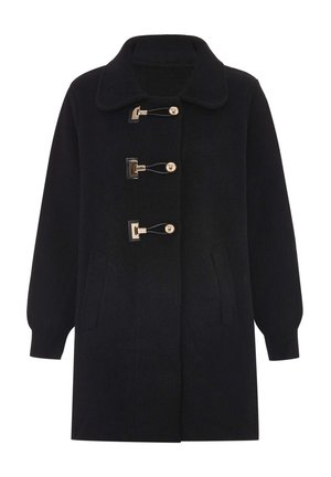 Cappotto nero a metà lunghezza con colletto ampio, tre chiusure a toggle con accenti dorati, maniche lunghe e tasche laterali.
