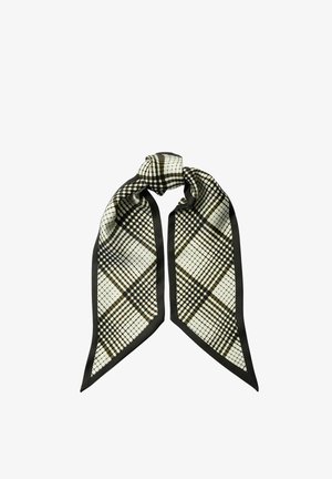 Écharpe en soie présentant un motif à carreaux noirs et blancs, avec une bordure noire unie et des extrémités longues et pointues. Texture lisse.