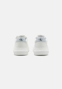 Calvin Klein Jeans CHUNKY CUPSOLE LACEUP MON - Tenisky - bright white/plein air