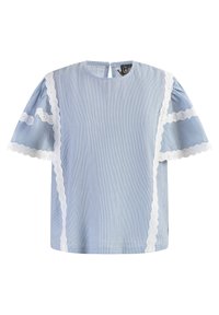 Blusa corta azzurra a maniche corte con scollo rotondo, decorata con pizzo bianco lungo le maniche e righe verticali su tutta la superficie.