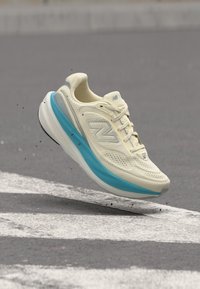 Δεν επιλέχθηκε, angora blue glaze