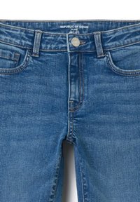 OVS WITH FADING - Vaqueros a campana - medium wash