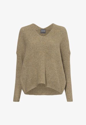 Pull beige surdimensionné en maille texturée, avec un décolleté en V et des manches longues se terminant par une ourlet arrondi. Détail de logo discret.