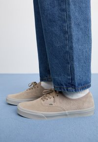 AUTHENTIC - Sneaker low - moon rock