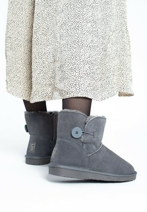 CRESTONE - Winter boots - dark grey