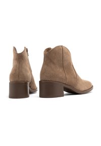 RYŁKO Botines - light brown