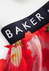 Baker by Ted Baker 3D FLOWER MOCKABLE - REGULAR FIT - Hverdagskjole - red