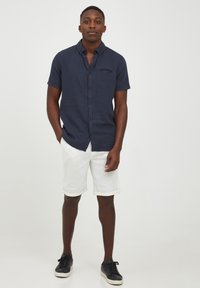 Solid SDTRUC LINEN MIX SLIM FIT - Shortsit - off white