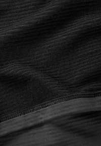 Brooks NOTCH THERMAL 2.0 - Langærmet T-shirt - black