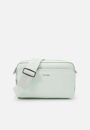 MUST CAMERA BAG - Borsa a tracolla - milky green
