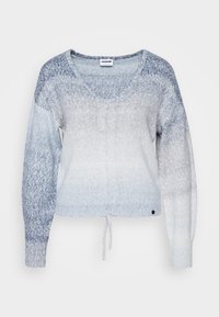 Pull léger en maille aux dégradés de bleu et gris. Encolure en V, manches longues, coupe courte, avec cordon de serrage à l'ourlet et détail logo.