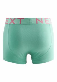 Mátové boxerské šortky s hladkým povrchem, které mají široký pas zdobený nápisem "NEXT" v růžovém písmu.