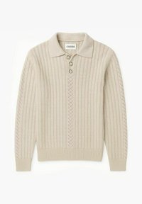 Beige ribbet strikket polo genser med kragehals, tre knapper og diamantmønster langs sentrum. Myk tekstur med lange ermer.