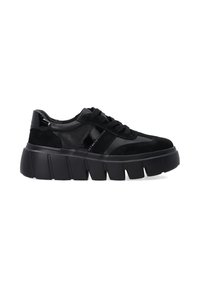 Schwarze Sneakers mit einer klobigen Sohle, hergestellt aus Leder und Wildleder. Ausgestattet mit Schnürsenkeln, Lackakzenten und einer strukturierten Plattform.
